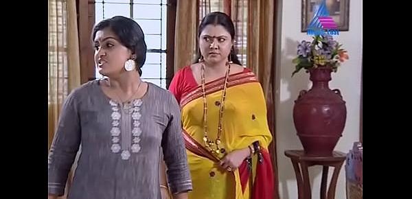  Chitra Shenoy mallu Cini Serial Aunty